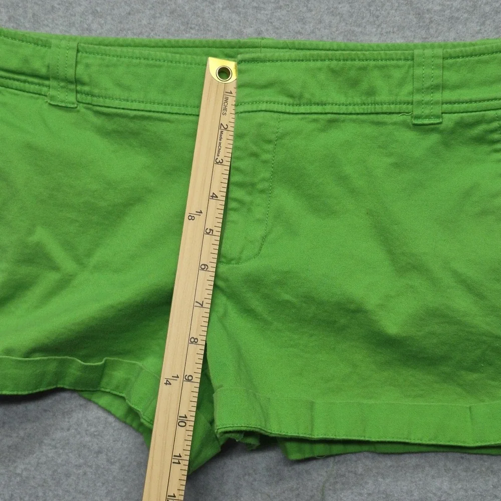 New York & Company Shorts Womens 8 Green Flat Front Stretch Cotton Preppy Summer